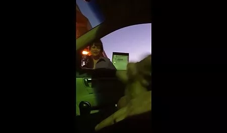 Студенти зустрічаються з однокласниками, щоб побачити її скачати безкоштовно порно фільми в дупі